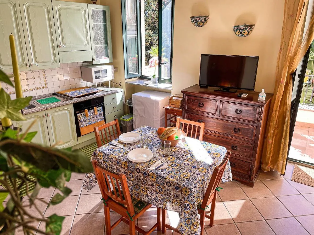 Porta Messina Terrace Apartments Taormina 0*,
